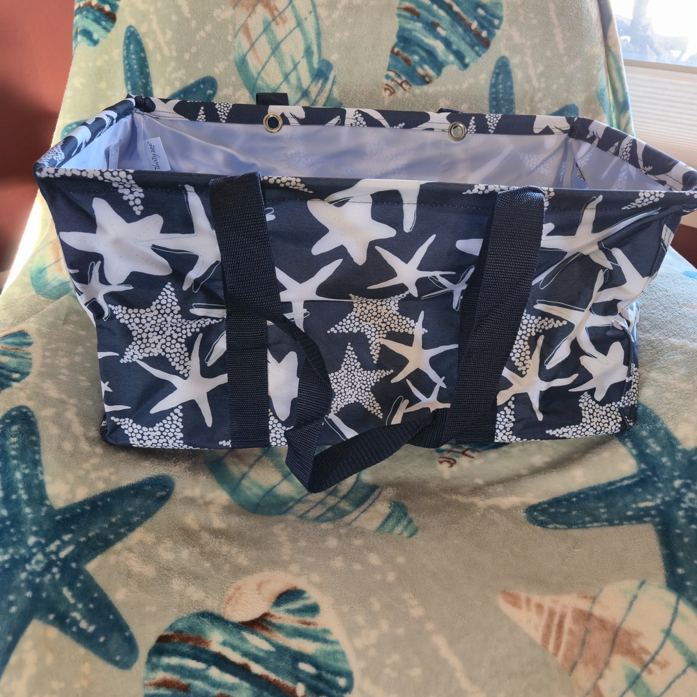 Thirty-One Navy Starfish Splash Deluxe Utility Tote